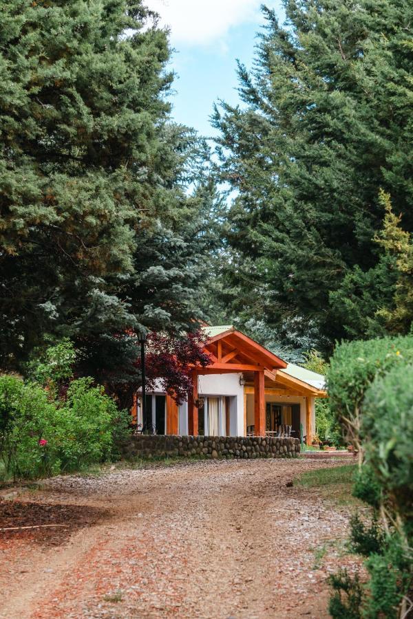 Estancia Quillen Lodge - Hosteria Aluminé 外观 照片