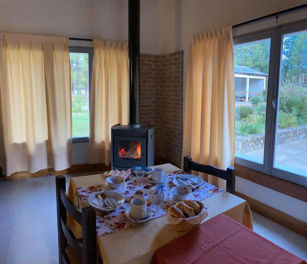Estancia Quillen Lodge - Hosteria Aluminé 外观 照片