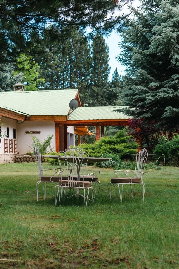 Estancia Quillen Lodge - Hosteria Aluminé 外观 照片